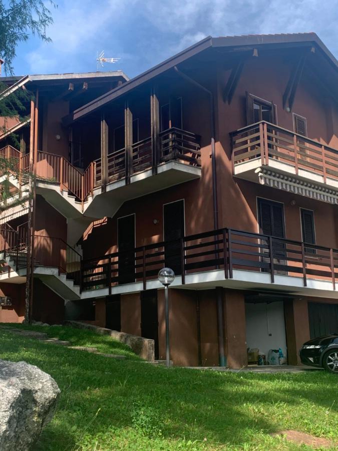 Green Apartment Albavilla ภายนอก รูปภาพ